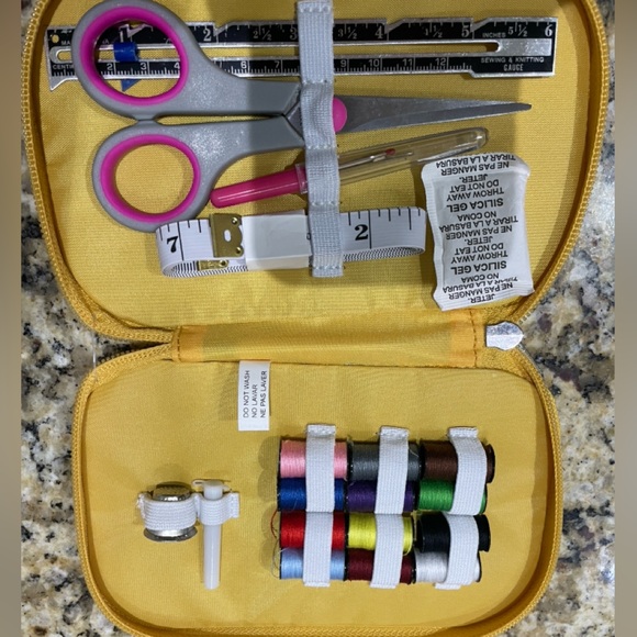 Sewing Kit - Picture 3 of 4